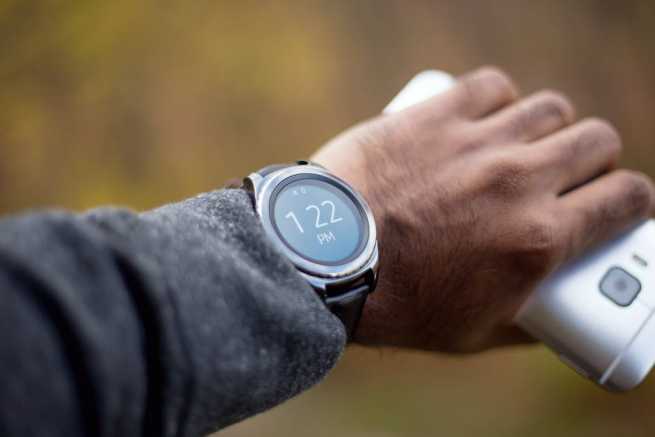Jaki smartwatch wybrać - dlaczego warto zainwestować w taki sprzęt?