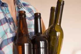 Ubezwłasnowolnienie Alkoholika: Proces, Przesłanki i Wpływ na Życie Osoby Uzależnionej