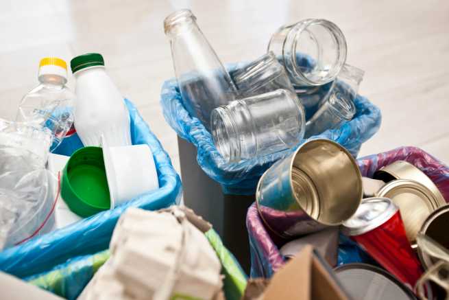 Wywóz śmieci i odpadów – jaka kara za brak umowy?