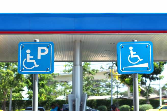 Współwłasność samochodu osób niepełnosprawnych a zwolnienie z podatku PCC
