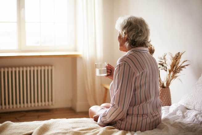 Pogorszenie sytuacji życiowej seniora po przekazaniu mieszkania za dożywocie