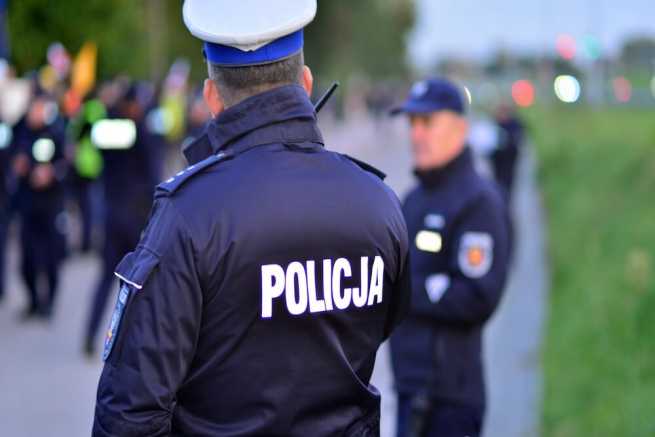 Odpowiedzialność dyscyplinarna policjanta za czyny popełnione poza służbą