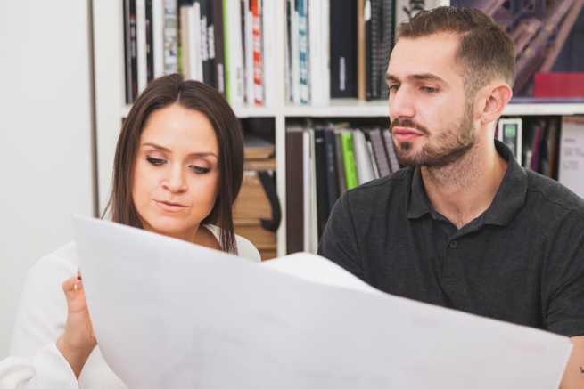 Czy żona radnego może handlować z gminą, ograniczenia z art. 24f ustawy o samorządzie gminnym