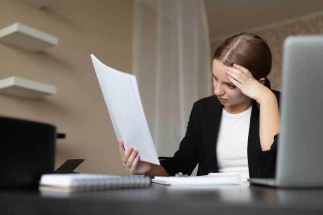 Dofinansowanie z urzędu pracy a zawieszona działalność, czy można zachować dotację?