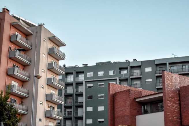 Zniesienie współwłasności mieszkania po spadku, jak poradzić sobie z opornym współspadkobiercą?