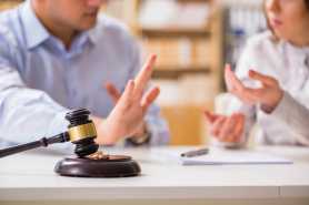Zrzeczenie się mieszkania przez męża na sprawie rozwodowej i późniejsze domaganie się rekompensaty