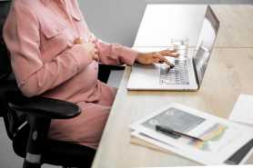 Jak obliczyć trzeci miesiąc ciąży dla zakładu pracy?