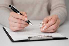 Jak zarejestrować w Polsce rozwód wzięty w USA?
