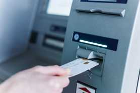 Wypłata środków z rachunku zmarłego a odpowiedzialność karna, czy działanie w dobrej wierze wyłącza winę?