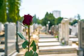 Śmierć męża – czy żona zapłaci podatek od spadku?