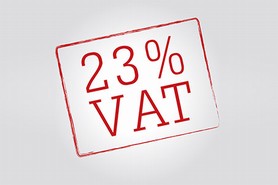 Sprzedaż złomu i makulatury a podatek VAT